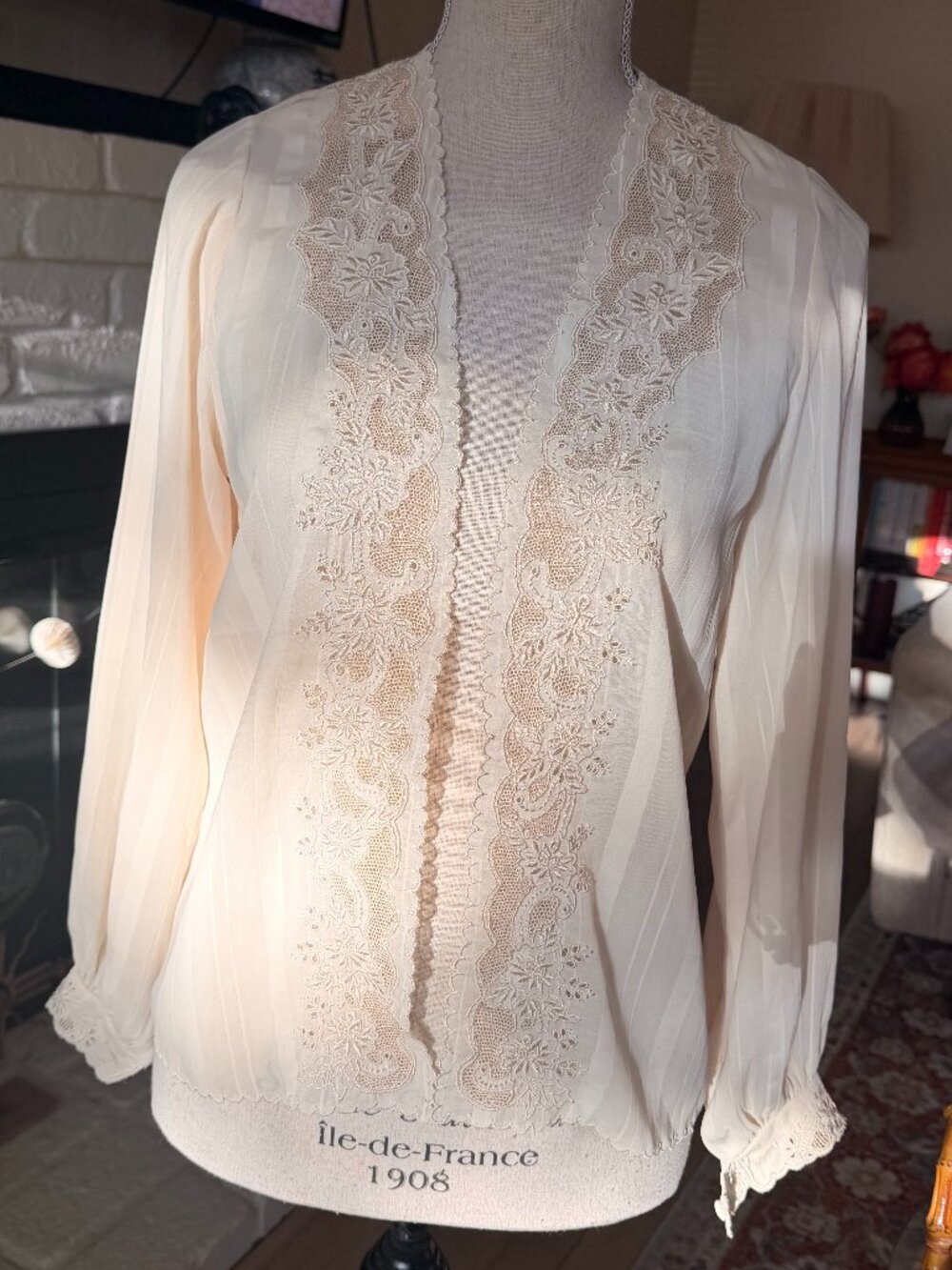 Vintage Silk Blend Cardigan Lace Trim Coquette Soft Girl Top